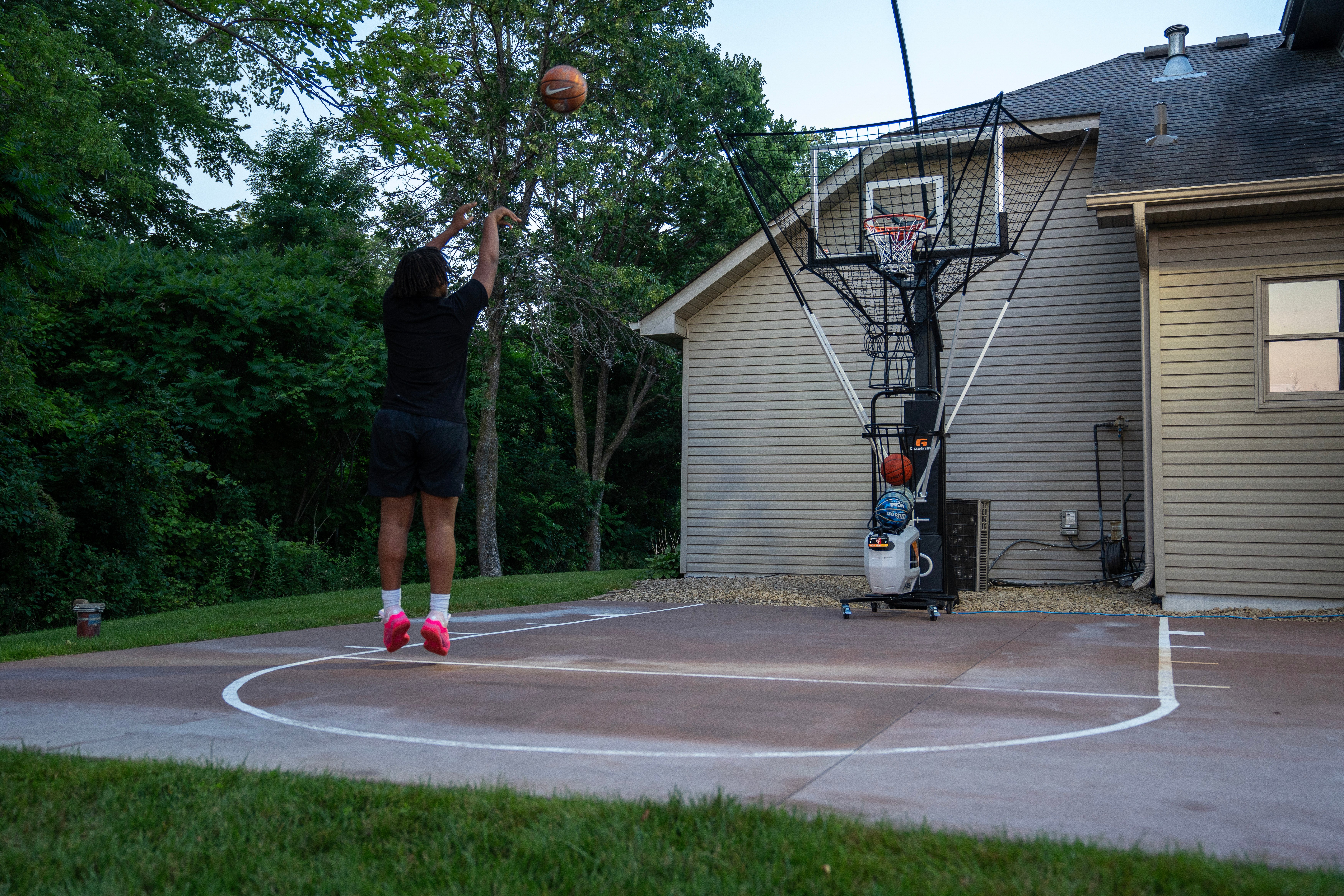 Should My Hooper Focus on Off-Season Training, or Play AAU Basketball?