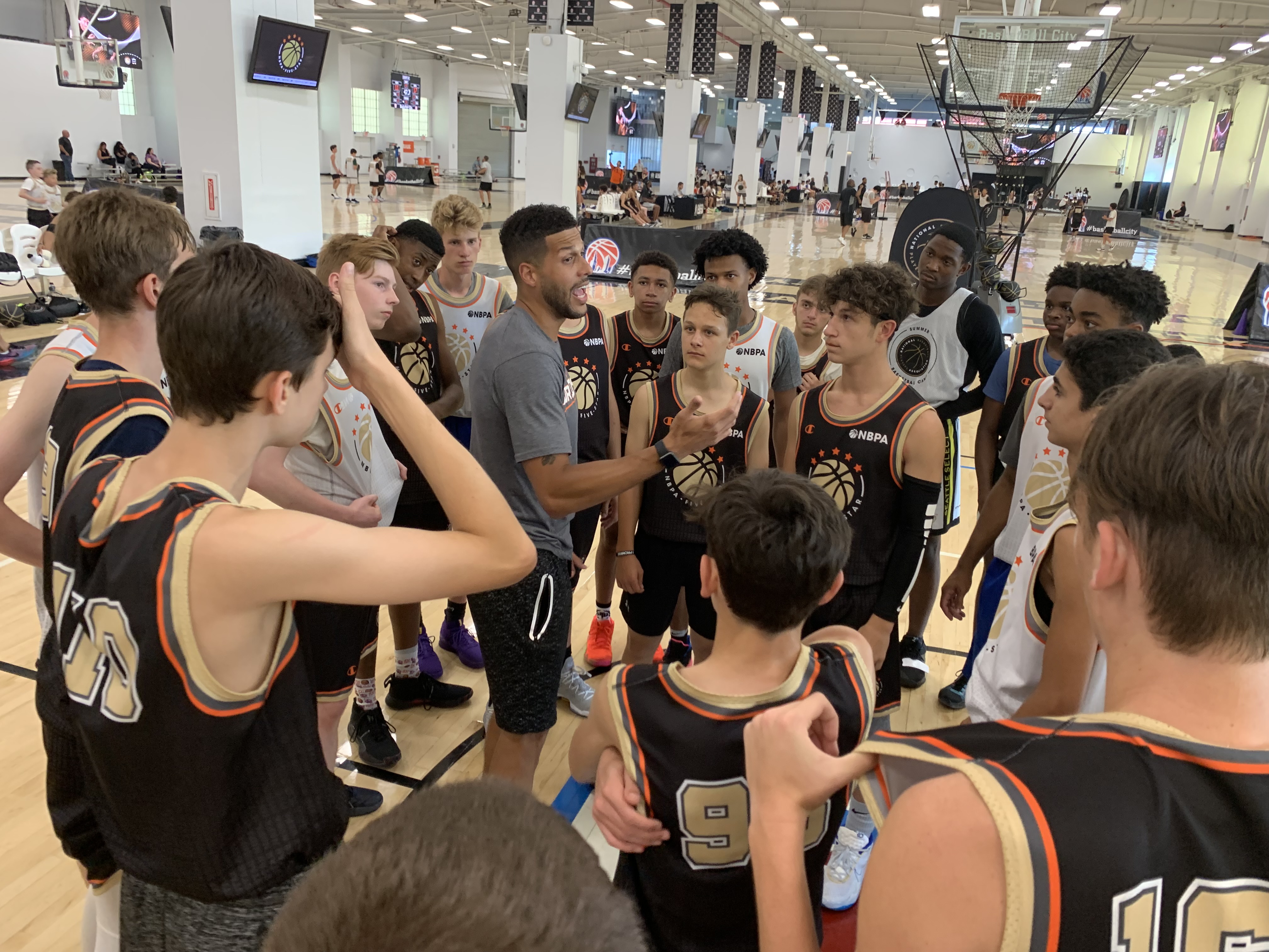 Basketball Tryout Tips for the Upcoming Season