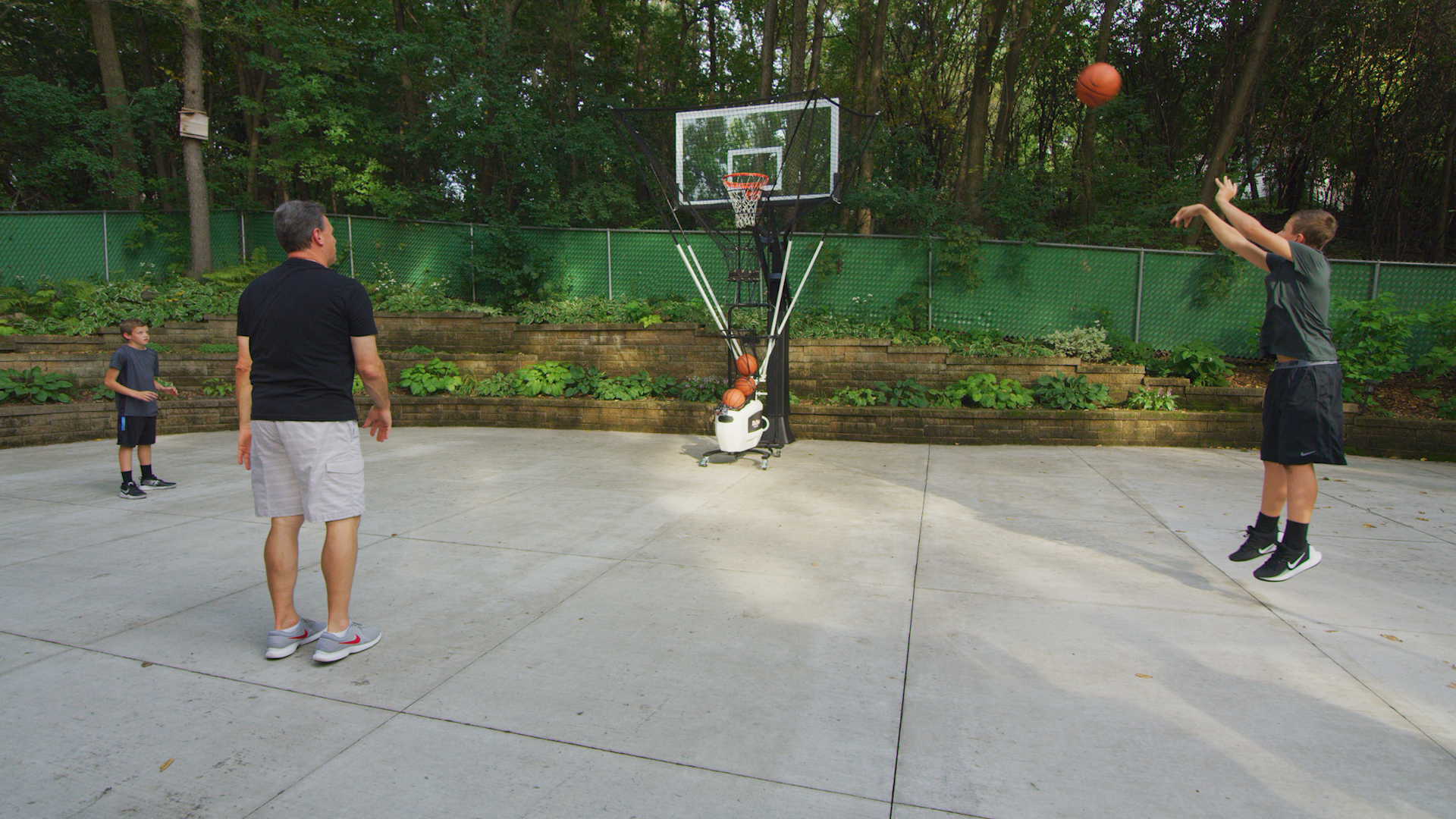 Home Basketball Shooting Machine